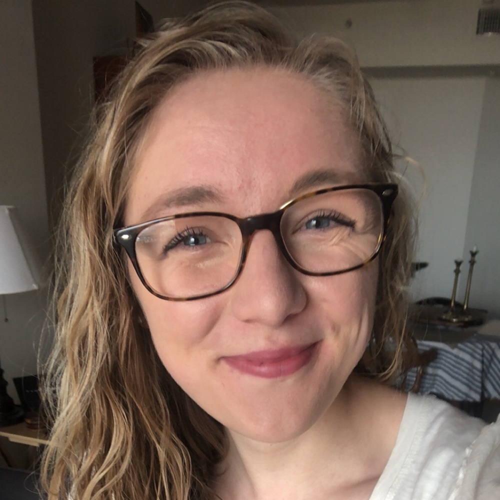 Meet your Posher, Abby